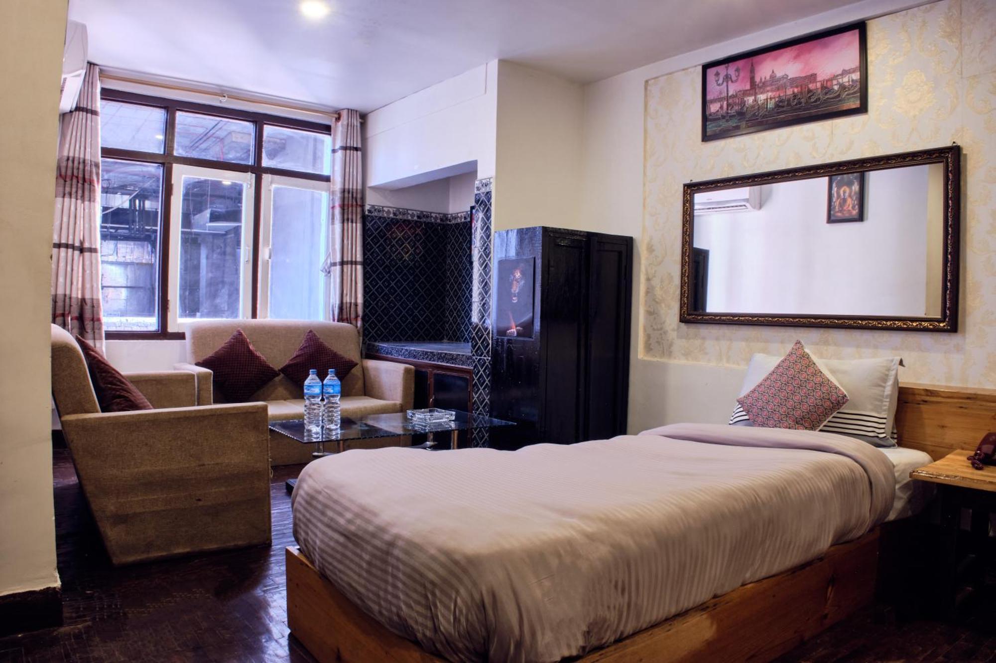 Hotel Shree Tara Kathmandu Buitenkant foto