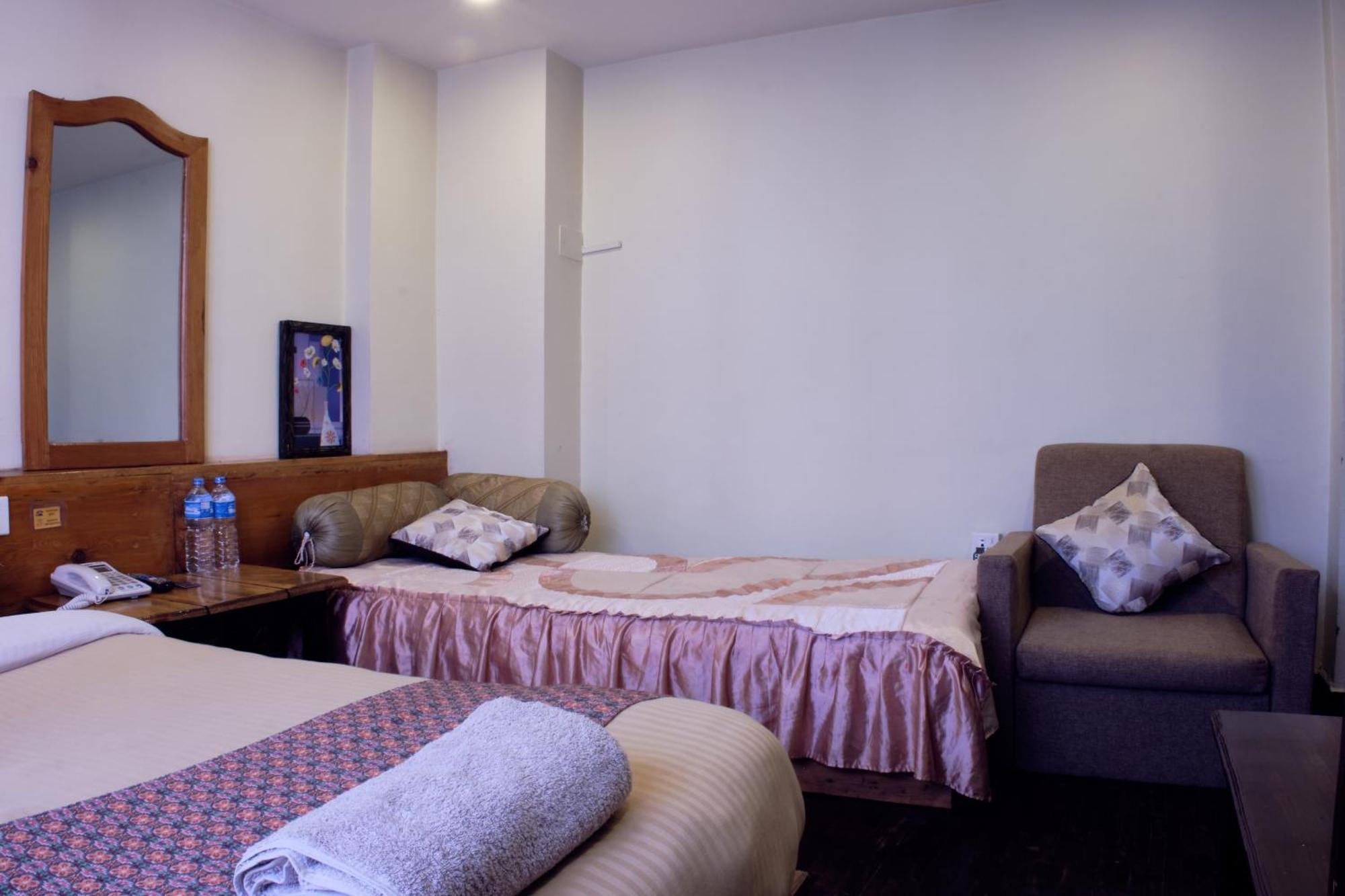 Hotel Shree Tara Kathmandu Buitenkant foto