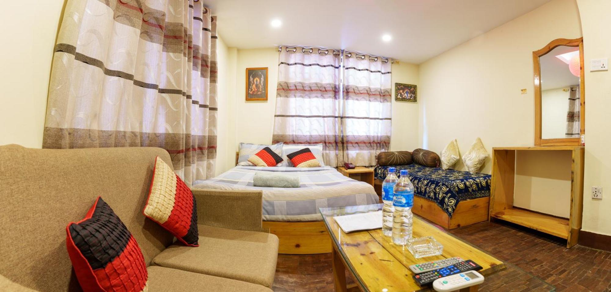 Hotel Shree Tara Kathmandu Buitenkant foto